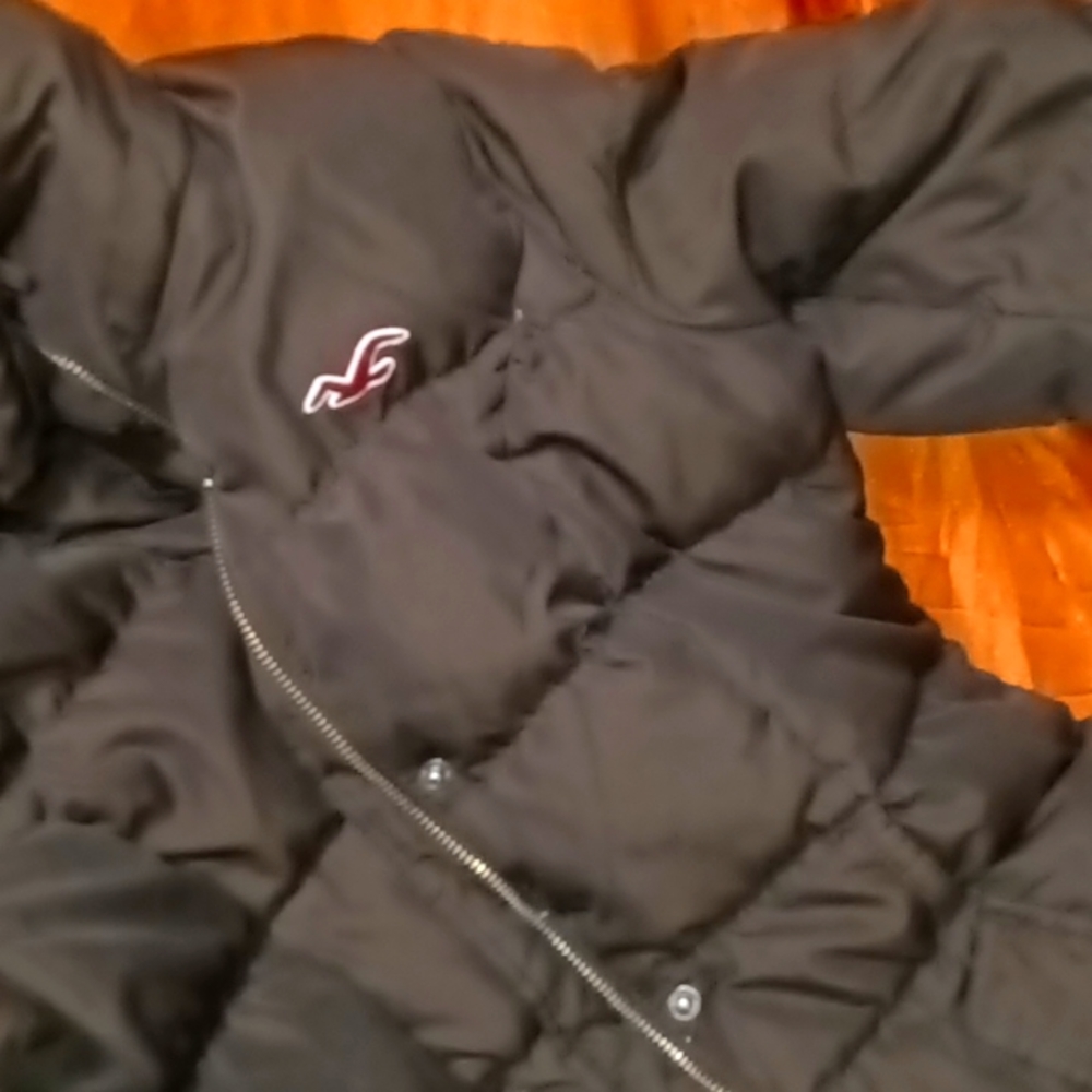 Hollister medium brown puffer coat